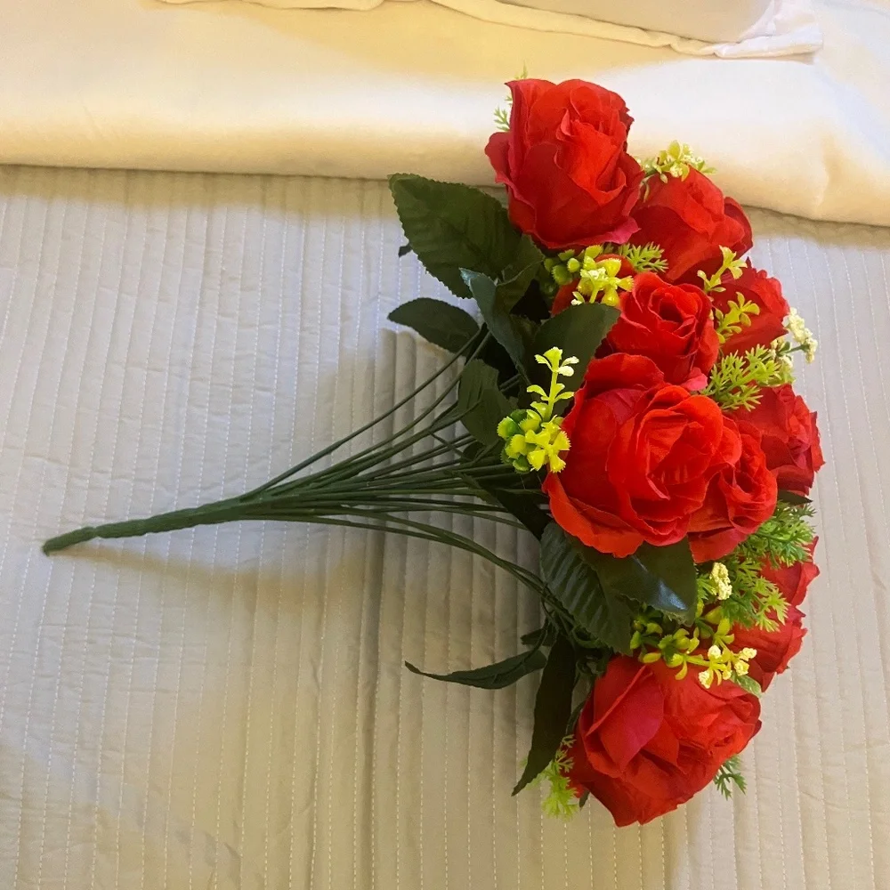 1pc Elegant 24 Head Artificial Rose Bouquet w/Greenery - NWOT
